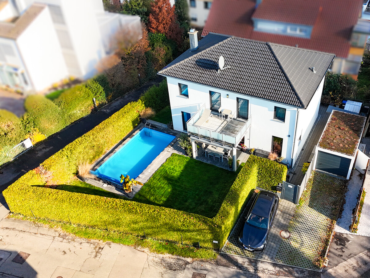 Drohne Hausansicht